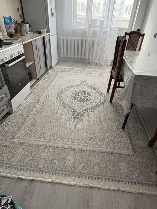 Продам ковры б/у