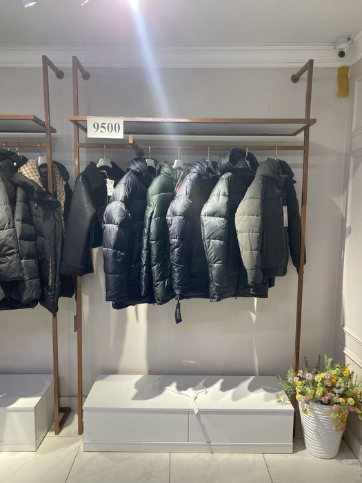 Мебель, витрины для одежды