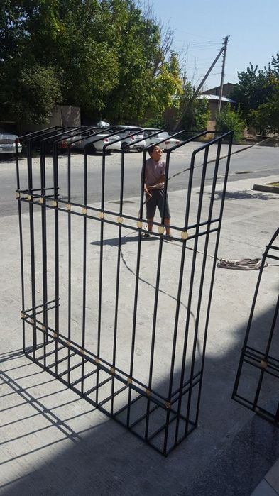 Reshotka naves perilla agrajdeniya loft metalokonstr