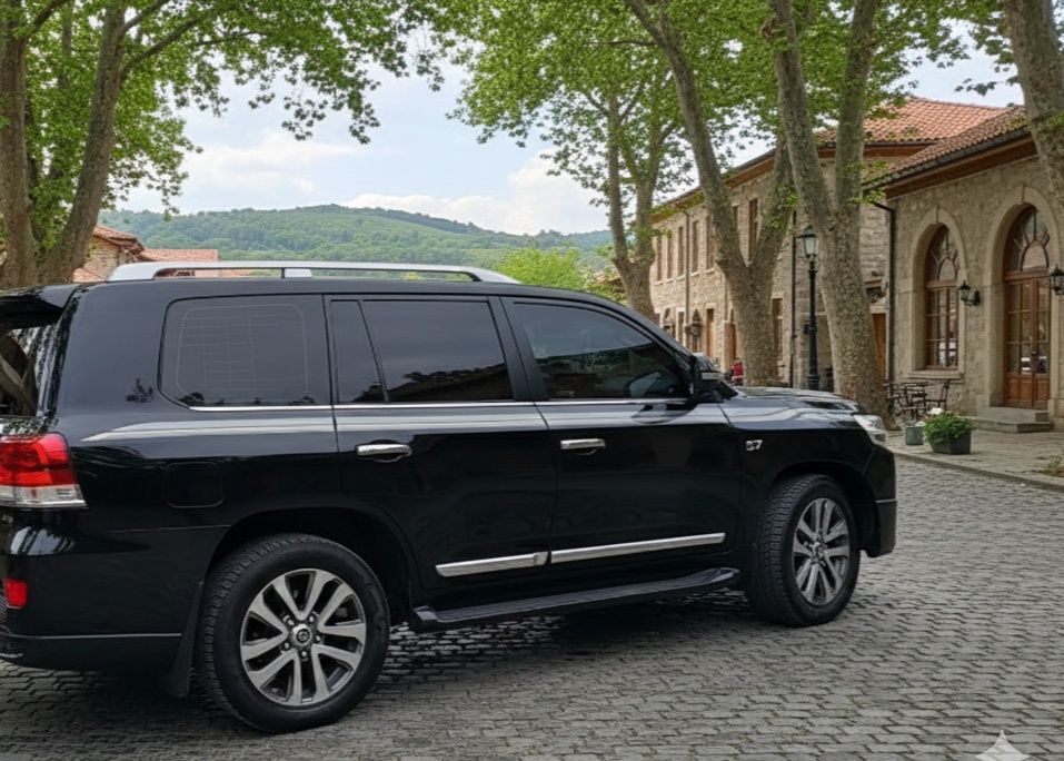 Land crusier 200 5.7 двухсотка