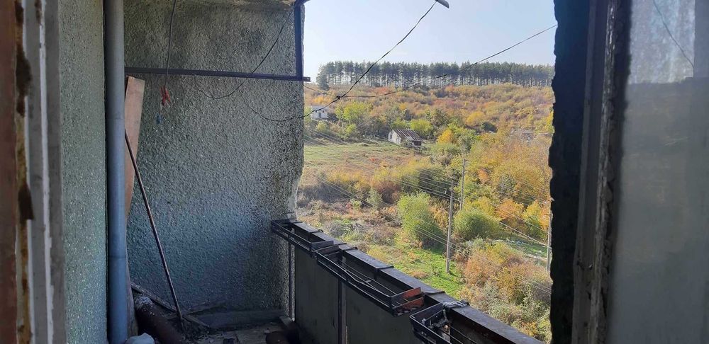 Продава се Двустаен апартамент в Омуртаг - 51 кв.м за 350 €/кв.м - Снимка #1