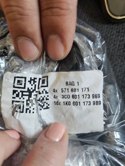 Тапи за болт на джанти за VW 20бр