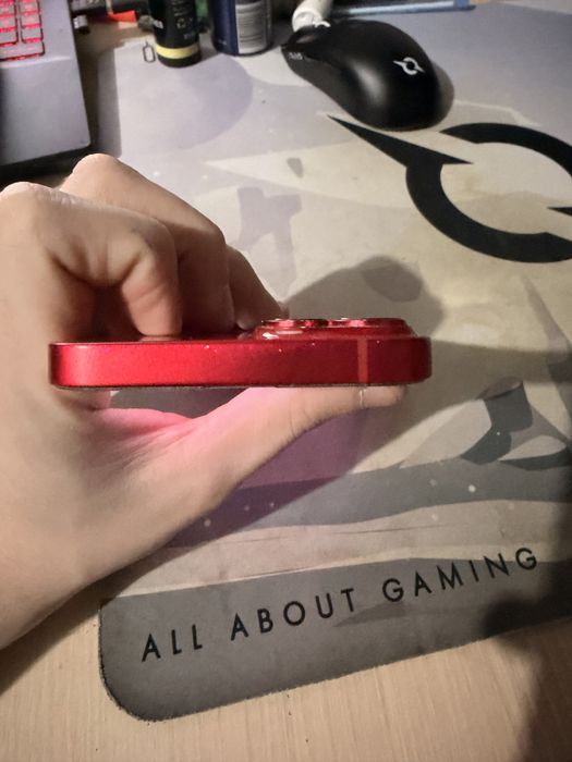 Iphone 14 red baterie 72%