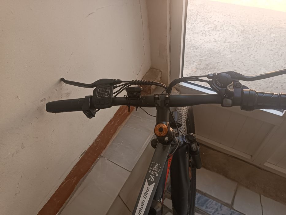 Elektroni velik holati ideal