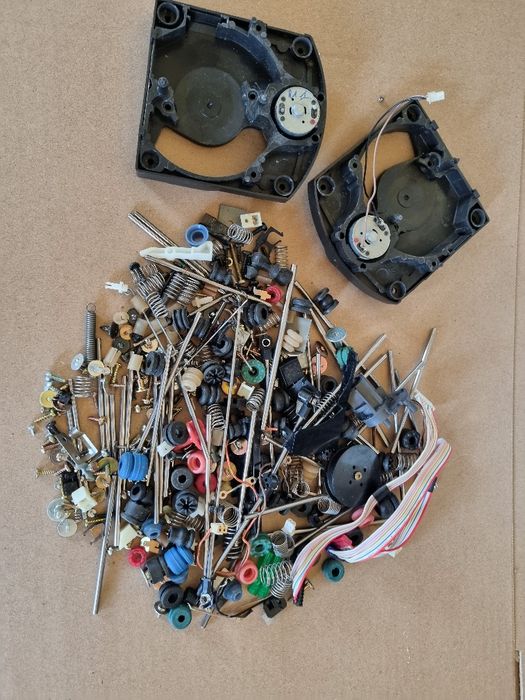 Pachet dif piese/componente cd Player. Perfect functionale.