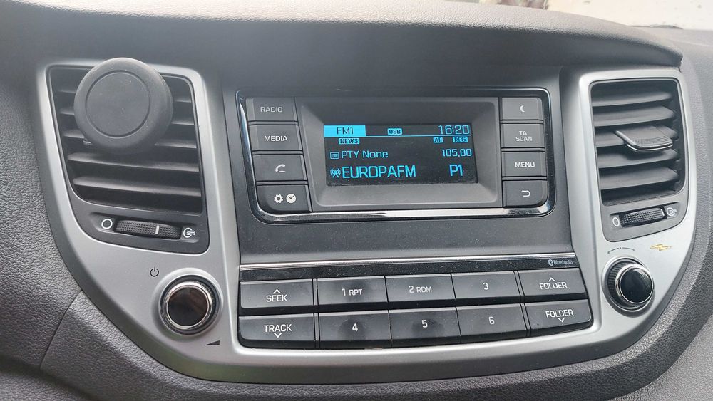 Radio , consola Tucson 2018