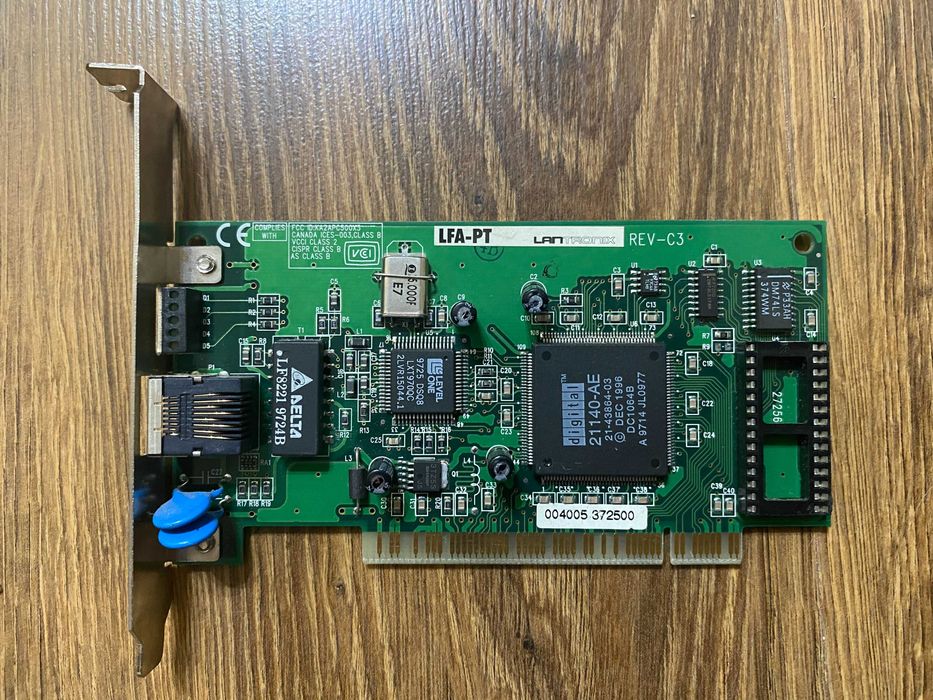 Vând placă rețea retro D-LINK APC500X3 PCI
