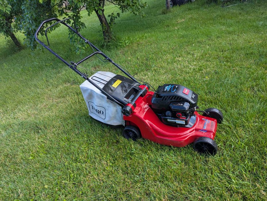 Masina de tuns iarba Toro - briggs&stratton