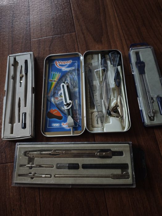 Тубус с циркулями