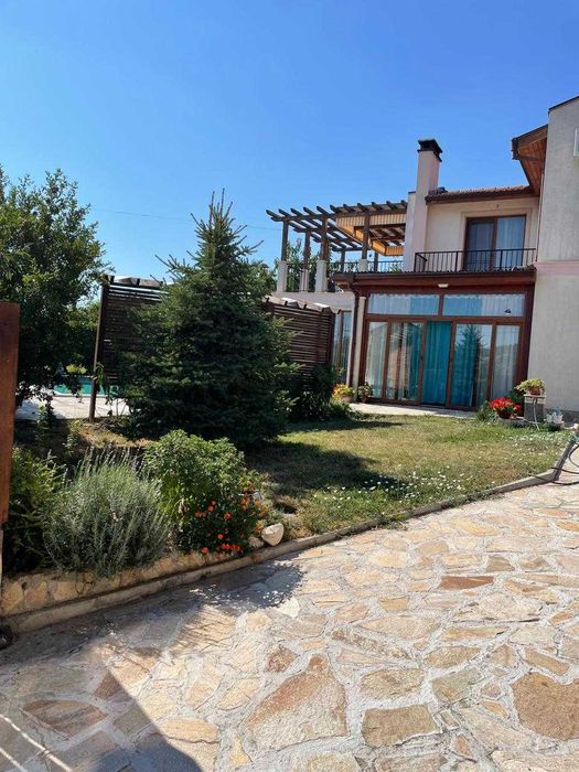 Продава се Къща в с. Осеново, Област Варна - 198 кв.м за 1465 €/кв.м - Снимка #2