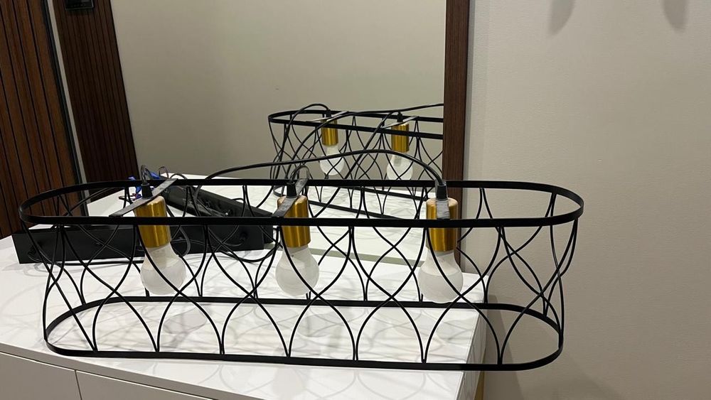 Люстра в хорошем состояний