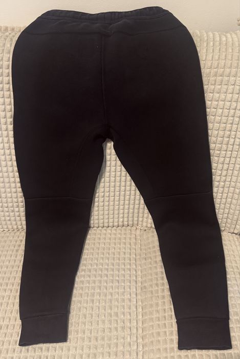 Pantaloni nike tech fleece modelul nou