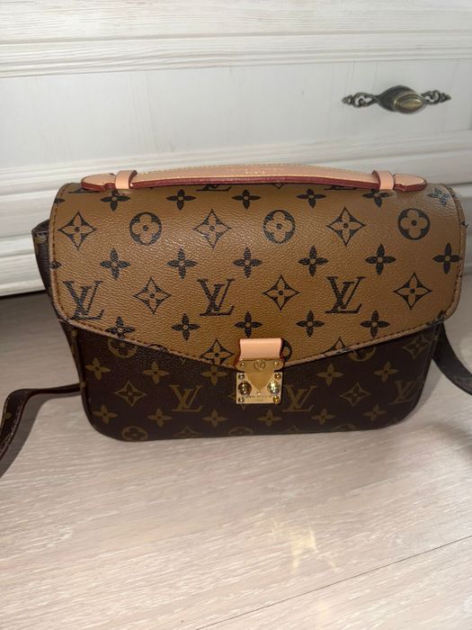Geanta Louis vuitton calitate superioara
