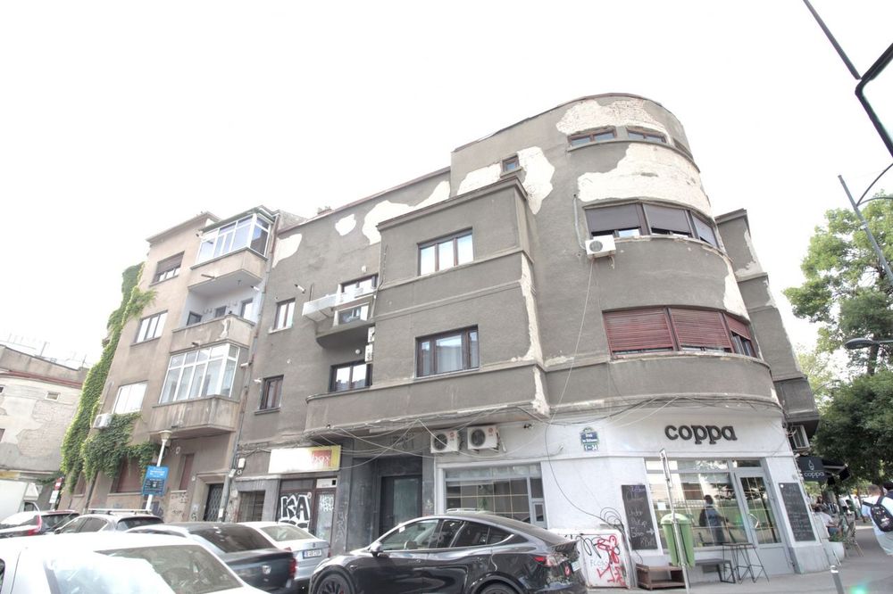 Calea Dorobanti, Apartament Nemobilat In Bloc Tip Vila!