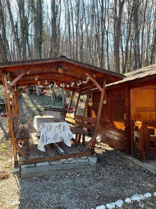 Vanzare cabana+ teren intravilan 1050mp, casa de vacanta/locuinta