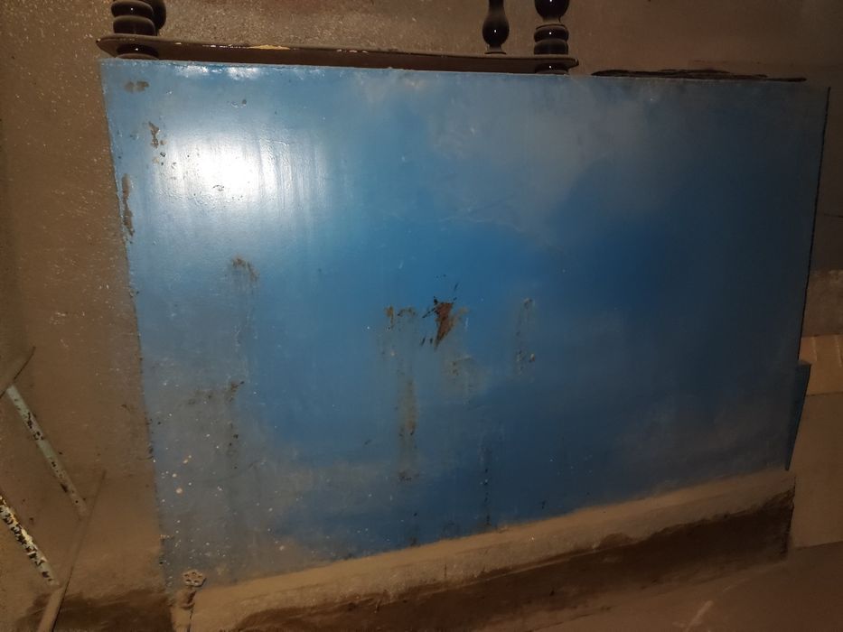 Ёмкост 2 тн 219 $ га  срочно сотилади Российский металдан ясал