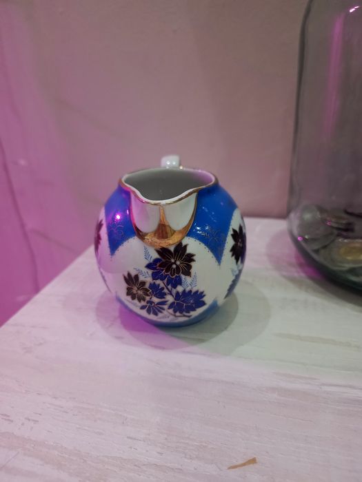 Молочник, сливочник