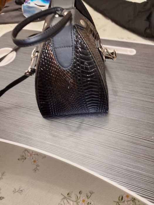 Продам сумки бу в хорошем состоянии