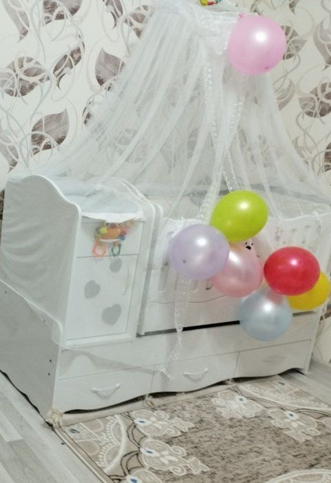 Detski krovat beshig sotiladi