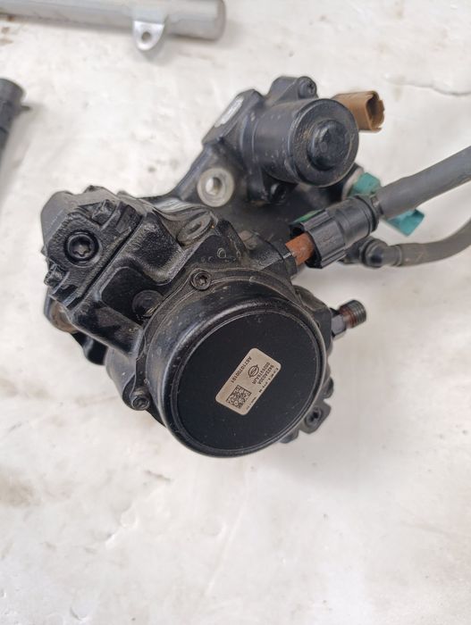 Дюзи помпа рейл Ssangyong 2.0 Xdi Санг Йонг гнп