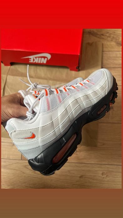 100% Оригинални Nike Air 95 в размер 42