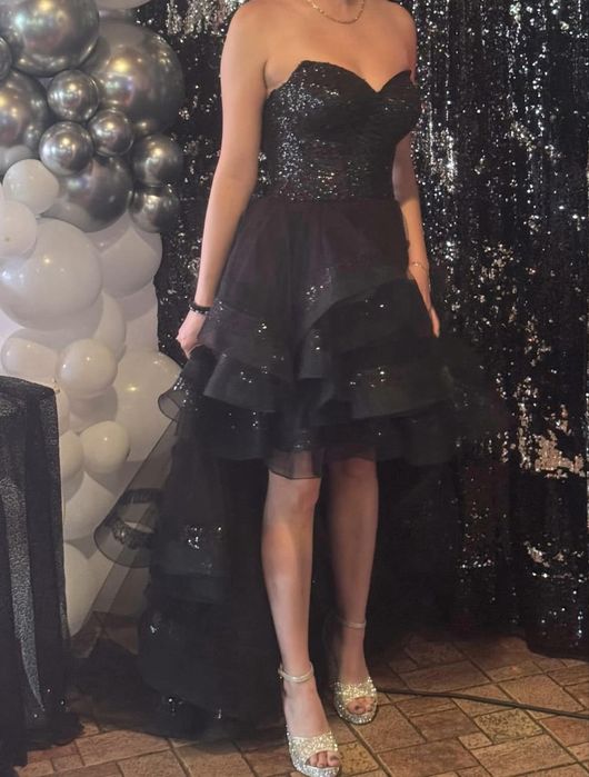 Луксозна бална/официална рокля – черна с пайети и асиметрична кройка