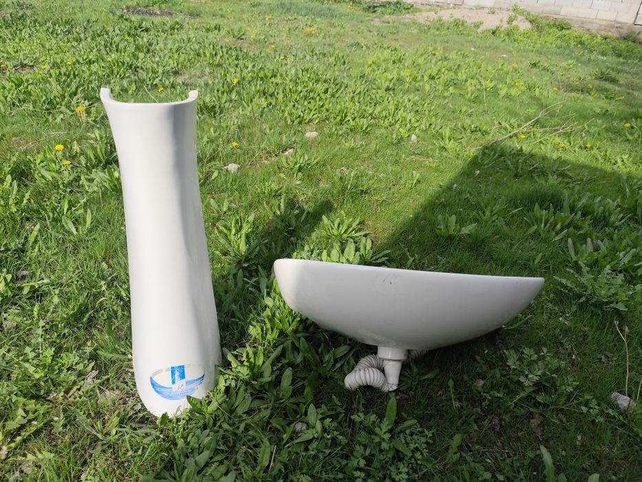 Раковины и стойки