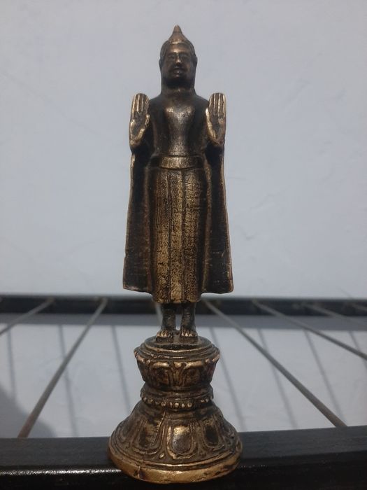 Статуэтка бронзовая