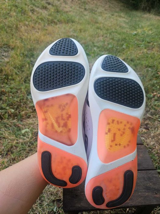 Nike маратонки  размер 40.5
