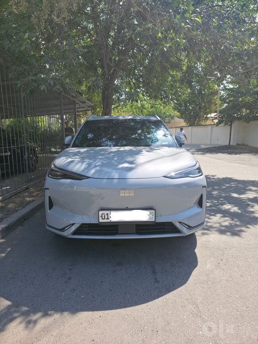 Geely EX5, электромобиль,машина