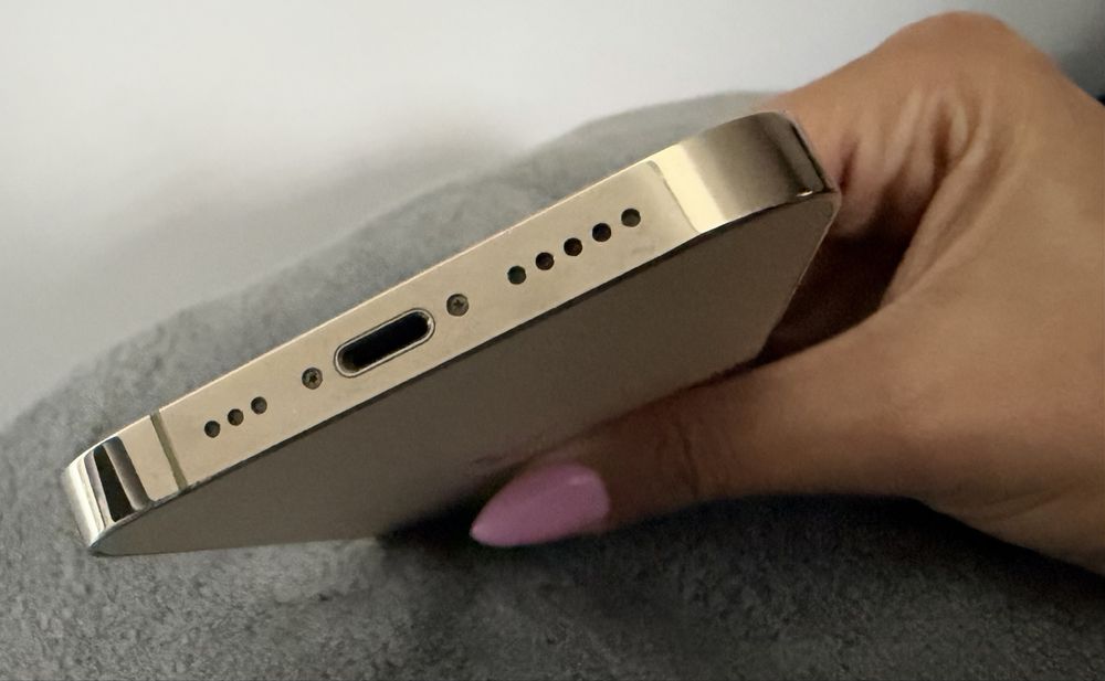 Iphone 14 Pro Gold