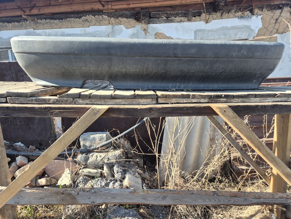 Бампер ауди б3. 80-90