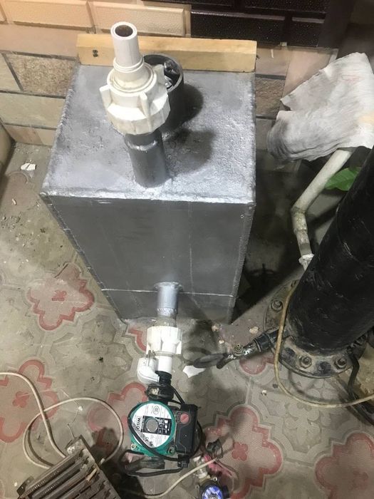 Продам Котел чугунный с насосам в очень хорошем состоянии