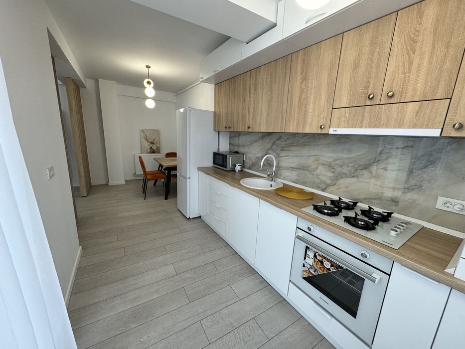 Apartament 3 camere Giulești | Scară interioară | Terasă |