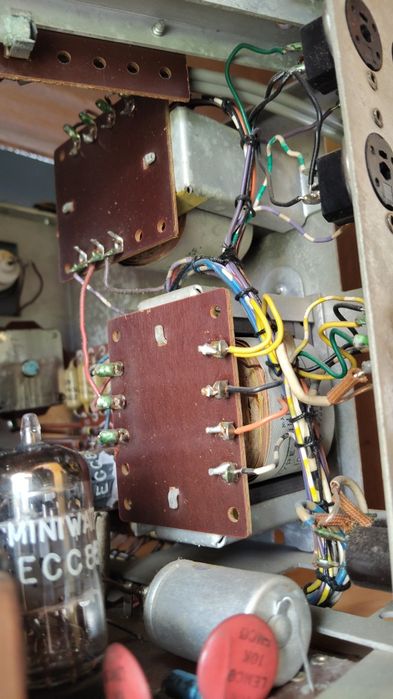 Radioreceptor pe lămpi bang olufsen grand Prix 609