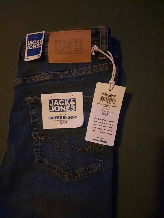НОВИ Дънки детски за момче JACK & JONES- 13години, ръст 152 см.!