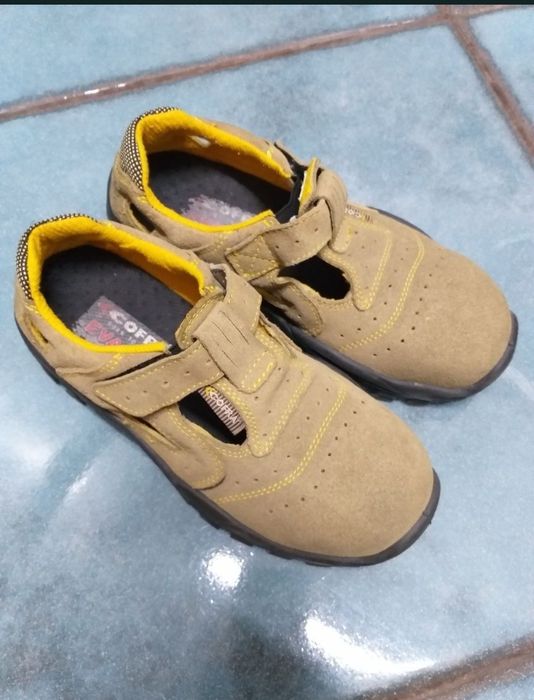 Нови работни обувки BRYNJE- номер 43