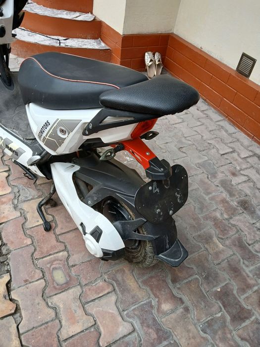 Skuter sotiladi sroʻchna