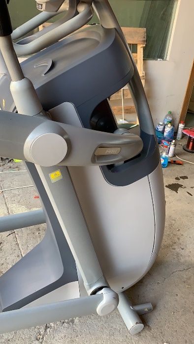Precor AMT 100i - професионален