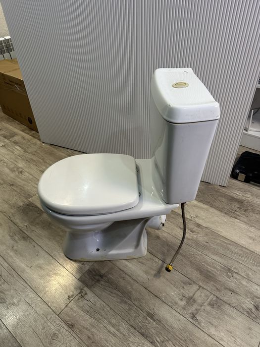 Унитаз в хорошем состаяние