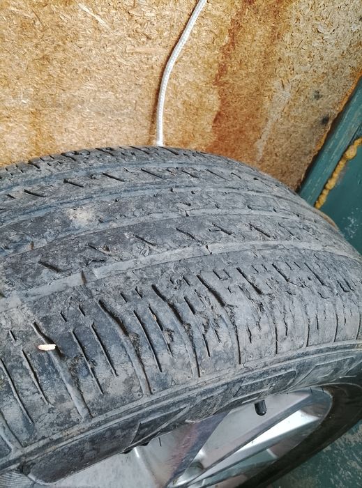 Продаю авто шину