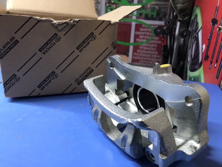 Тормозной суппорт на Toyota Mitsubishi