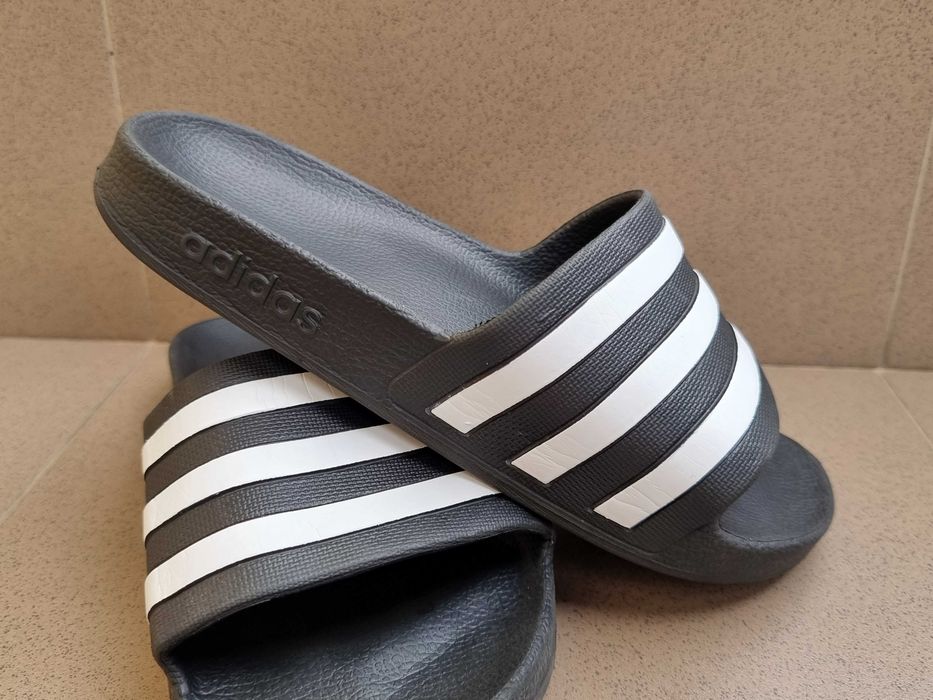 Slapi, papuci Adidas marimea 37