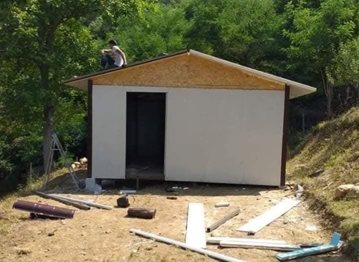 Casute / bucătărie/foisoare / spatii pentru depozitare