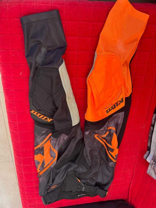 echipament moto enduro