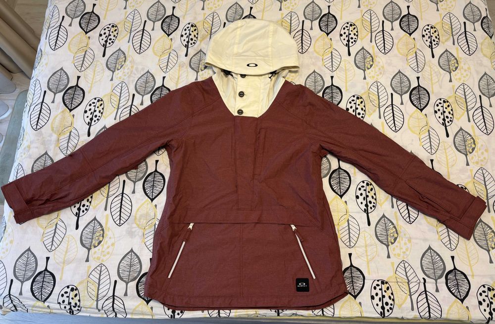 Ново дамско ски/сноуборд яке Oakley