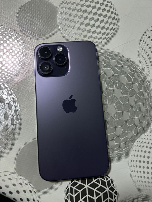 Продам айфон 14 про макс