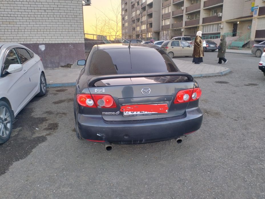 Mazda 6   2005.  Обьем 2.3 автомат коробка