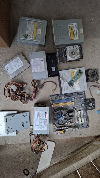 Комплектующие          .