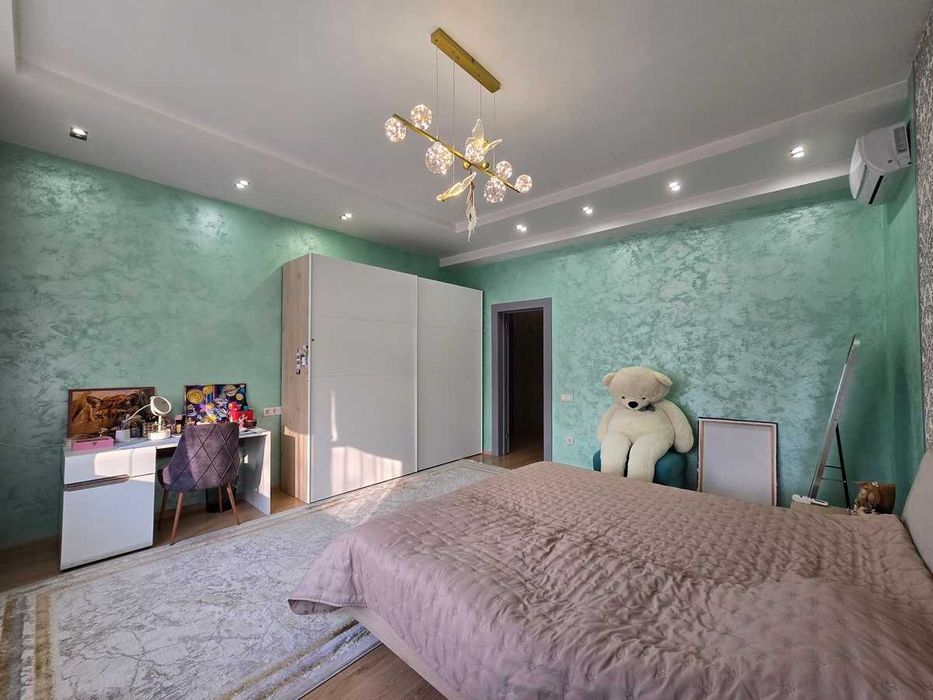 Продам 7 ком. дом мкр. Рахат